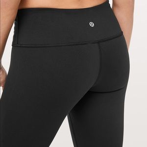 Lululemon Black Wunder Under Crop Full-On Luon 21"